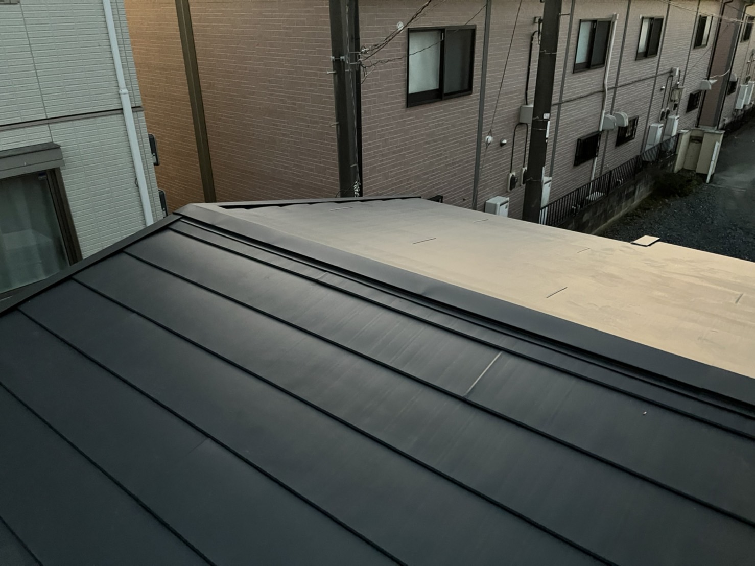 屋根カバー工法（雨漏り修理）